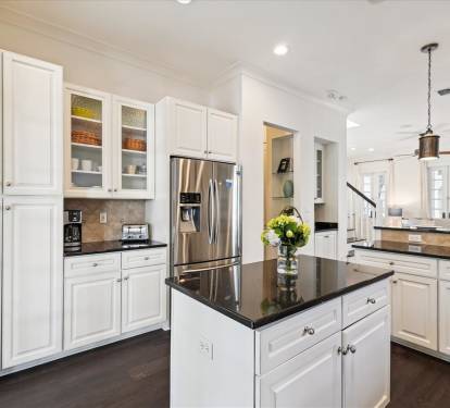 Chef's Kitchen - Perfect for Preparing Gourmet Meals!