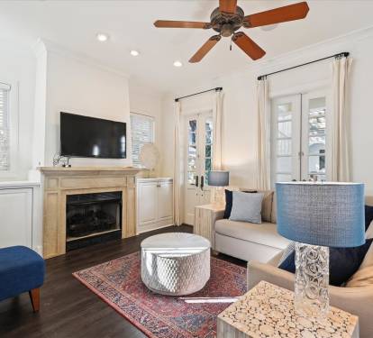 Spacious 1st Floor Living Area