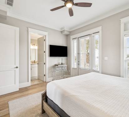 King Guest Suite - Balcony Access + Flat-Screen TV