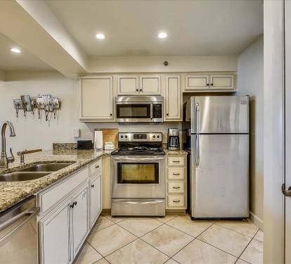 Well Appointed Kitchen - Perfect for Cooking Gourmet Meals!