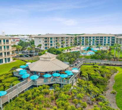 Enjoy On-Site Eats at Crabby Steves!