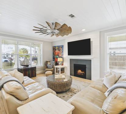 Cozy & Inviting Living Area