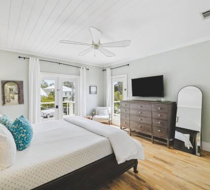 Primary King Suite - Multiple Private Balconies + Flat-Screen TV