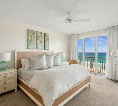 Gulf Front Primary Suite! King Size Bed