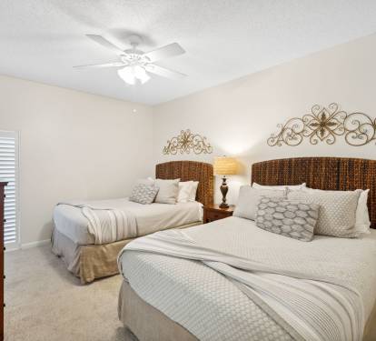 Guest Bedroom - 2 Queens