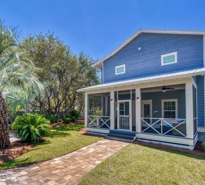 Backyard - Plenty of Room to Roam!