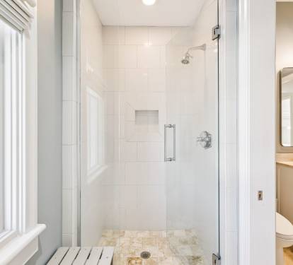 King Guest En-Suite - Walk-In Shower