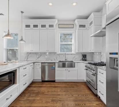 Kitchen - Equipped with Stainless Steel Appliances