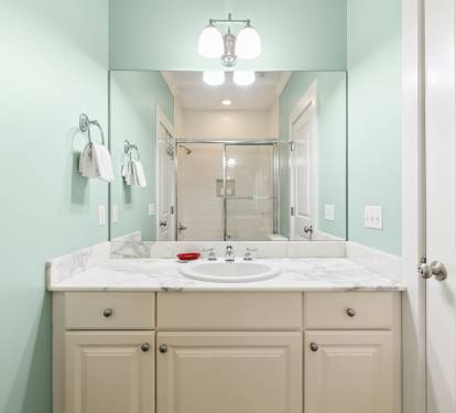 2nd Floor Shared Guest Bathroom - Single Vanity