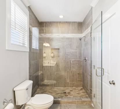 King Guest En-Suite - Walk-In Shower