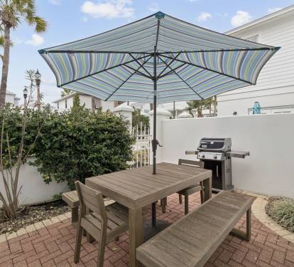 Grill Up Dinner & Enjoy Al Fresco Dining for 6 on the Patio!