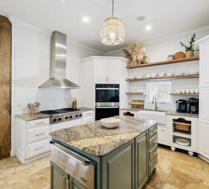 Offering High-End, Stainless Steel Appliances