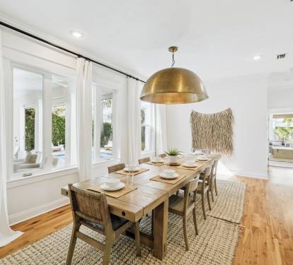 Gather with Family for Meals in the Dining Area - Seating for 8