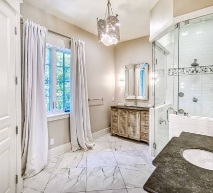 Primary King En-Suite - Dual Vanities