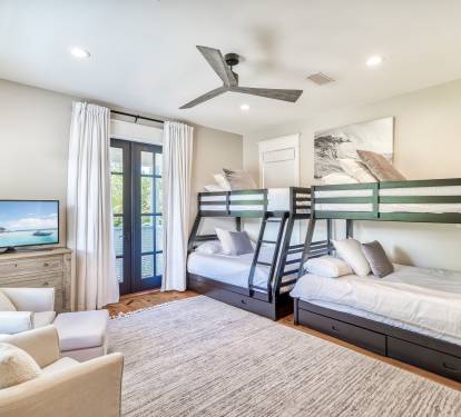 2nd Floor - Spacious Bunk Room