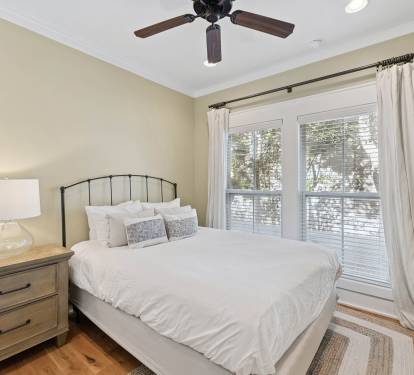 Queen Guest Suite