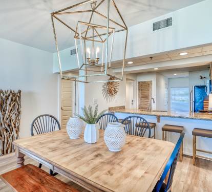Dining Area with Seating for 6