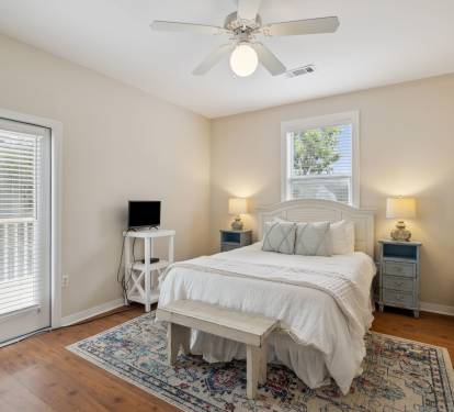 2nd Floor - Queen Guest Suite