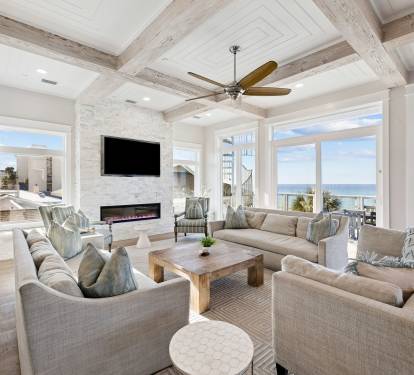 Spacious & Inviting Gulf-Front Living Area