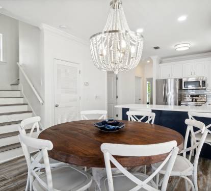 Main Level-Dining Area