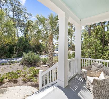 Inviting Front Porch - Perfect for Morning Coffee