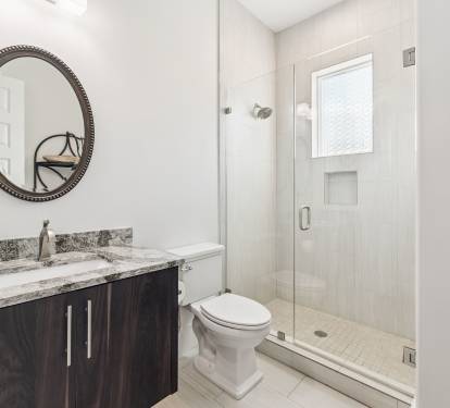 Bunk Room En-Suite - Single Vanity + Walk-In Shower