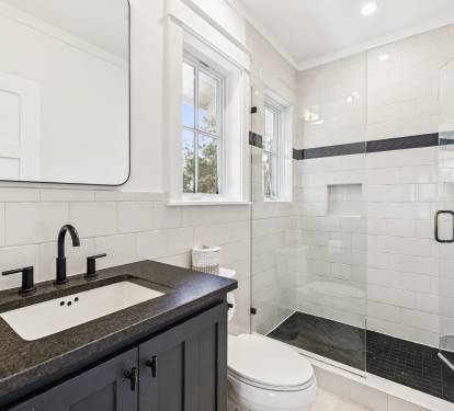 Queen Guest En-Suite - Single Vanity + Walk-In Shower