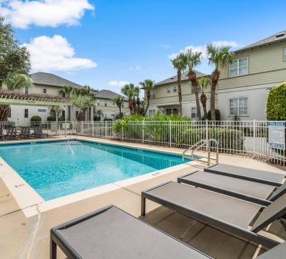 Community Pool!