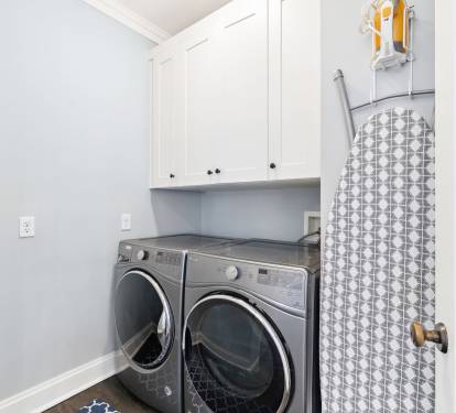 Full-Size Washer & Dryer