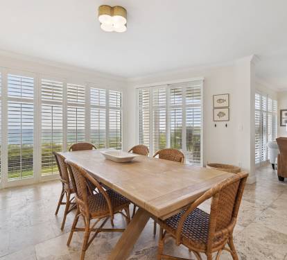 Dining Area with Seating for 8!