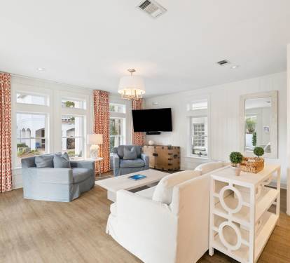 Spacious & Well Lit Living Area
