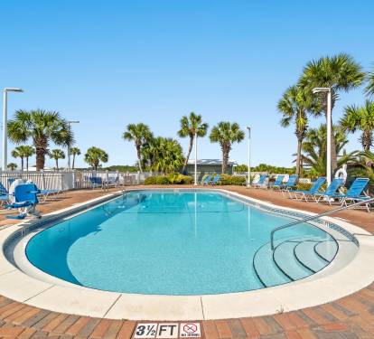 Alternate View of the Community Pool