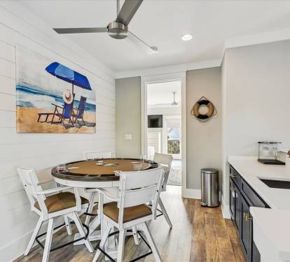 Rec Room - Poker Table & Wet Bar