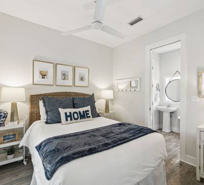 2nd Floor - Queen Guest Suite
