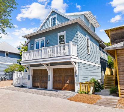 Book your Next 30A Escape at 'Sands Cottage Carriage' Today!