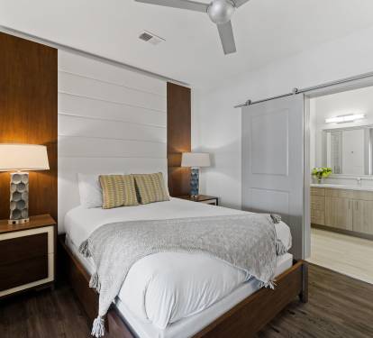 Queen Guest Suite