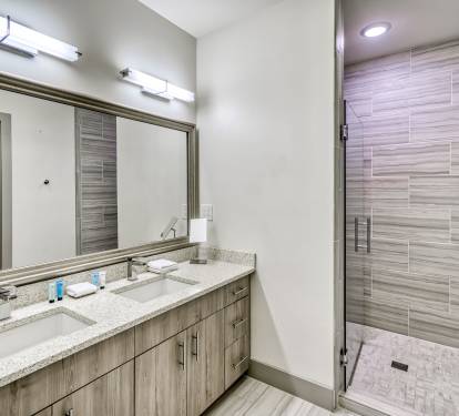 Queen Guest En-Suite - Dual Vanities & Walk-In Shower