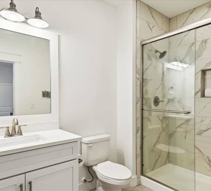 2nd Floor - Queen Guest En-Suite