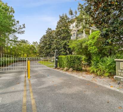 'Seagrove Stillhouse' - Situated in a Private, Gated Complex