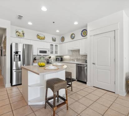 Full Size Kitchen