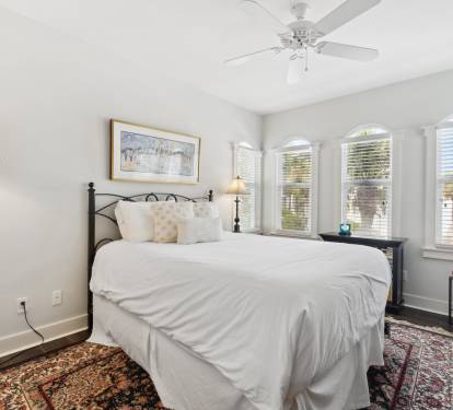 Queen Guest Room
