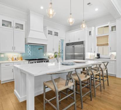 Chefs Kitchen with Seating for Four