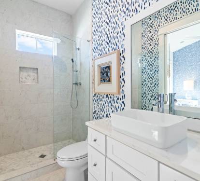2nd Floor - Guest En Suite