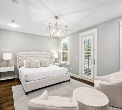 2nd Floor - Primary King Suite