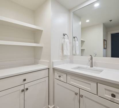 Guest En-Suite - Single Vanity & Ample Storage