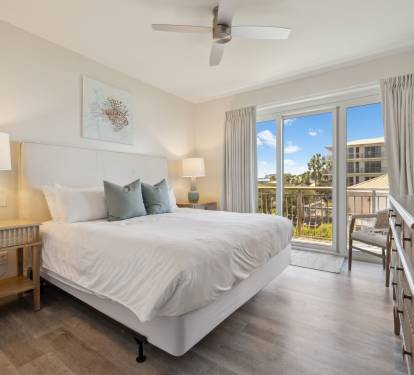 King Guest Suite - Balcony Access