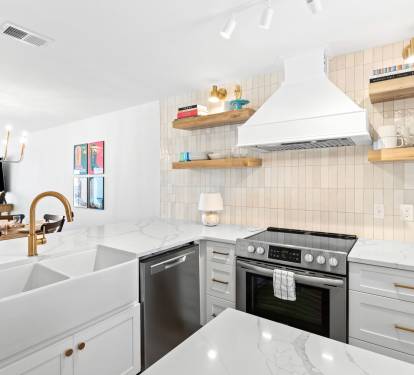 Spacious & Fully Equipped Chef's Kitchen