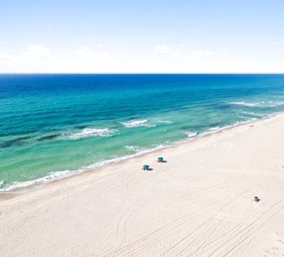 Prime Beach Access - Just Steps Away!
