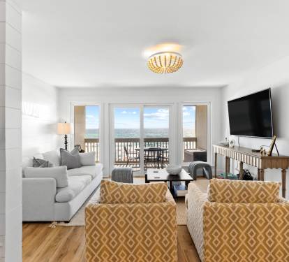 Gather with Friends & Family & Take in the View
