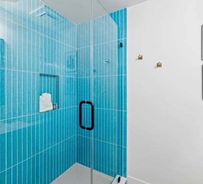 Primary King En-Suite - Walk-In Shower